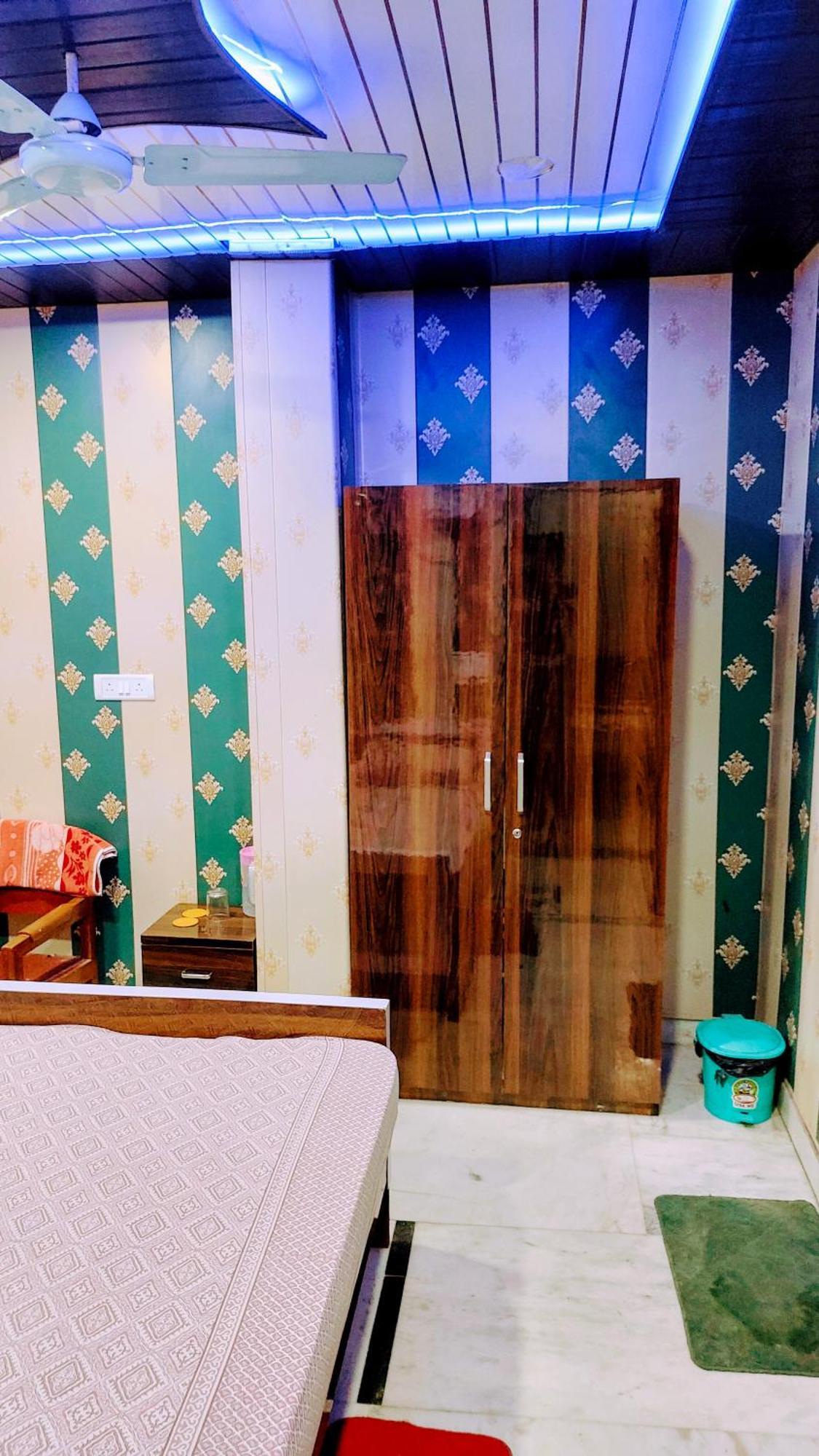 Hotel Raju Homestay Ayodhya 150 Meters From Shree Ram Janmbhoomi Temple 200 Meters From Ayodhya Dham Railway Station Eksteriør bilde