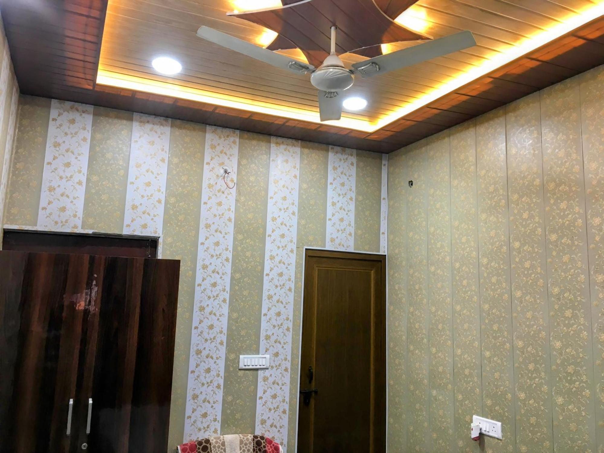 Hotel Raju Homestay Ayodhya 150 Meters From Shree Ram Janmbhoomi Temple 200 Meters From Ayodhya Dham Railway Station Eksteriør bilde