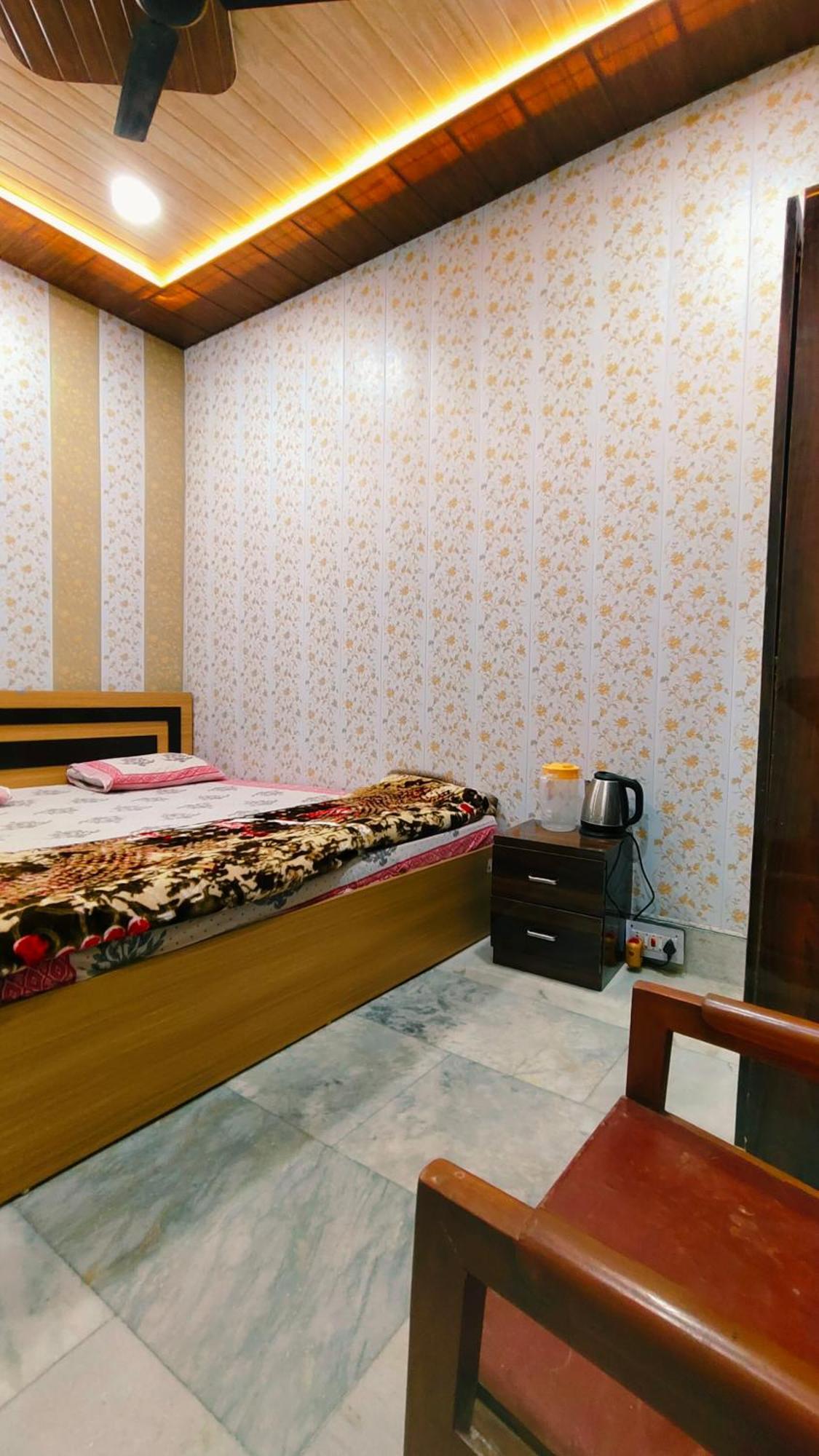 Hotel Raju Homestay Ayodhya 150 Meters From Shree Ram Janmbhoomi Temple 200 Meters From Ayodhya Dham Railway Station Eksteriør bilde