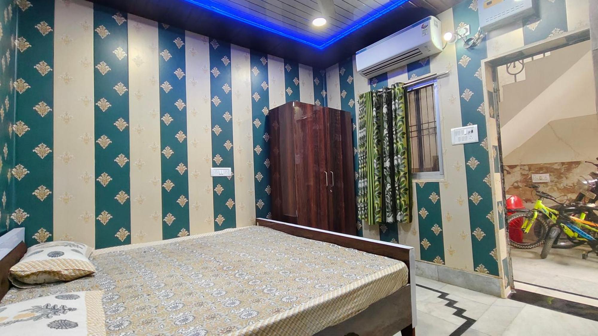 Hotel Raju Homestay Ayodhya 150 Meters From Shree Ram Janmbhoomi Temple 200 Meters From Ayodhya Dham Railway Station Eksteriør bilde