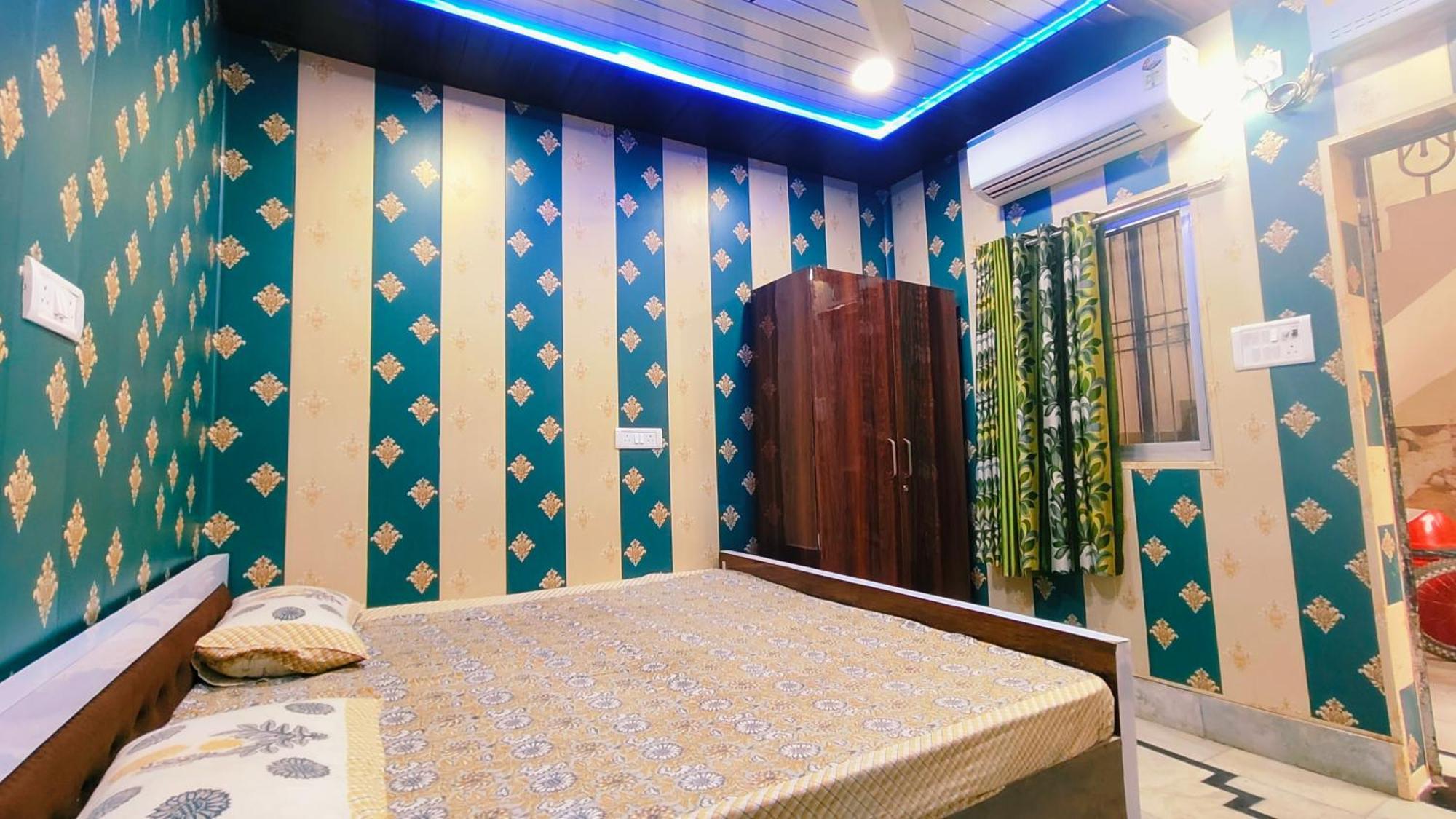 Hotel Raju Homestay Ayodhya 150 Meters From Shree Ram Janmbhoomi Temple 200 Meters From Ayodhya Dham Railway Station Eksteriør bilde